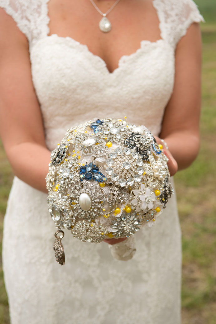 button bouquet pin bouquet
